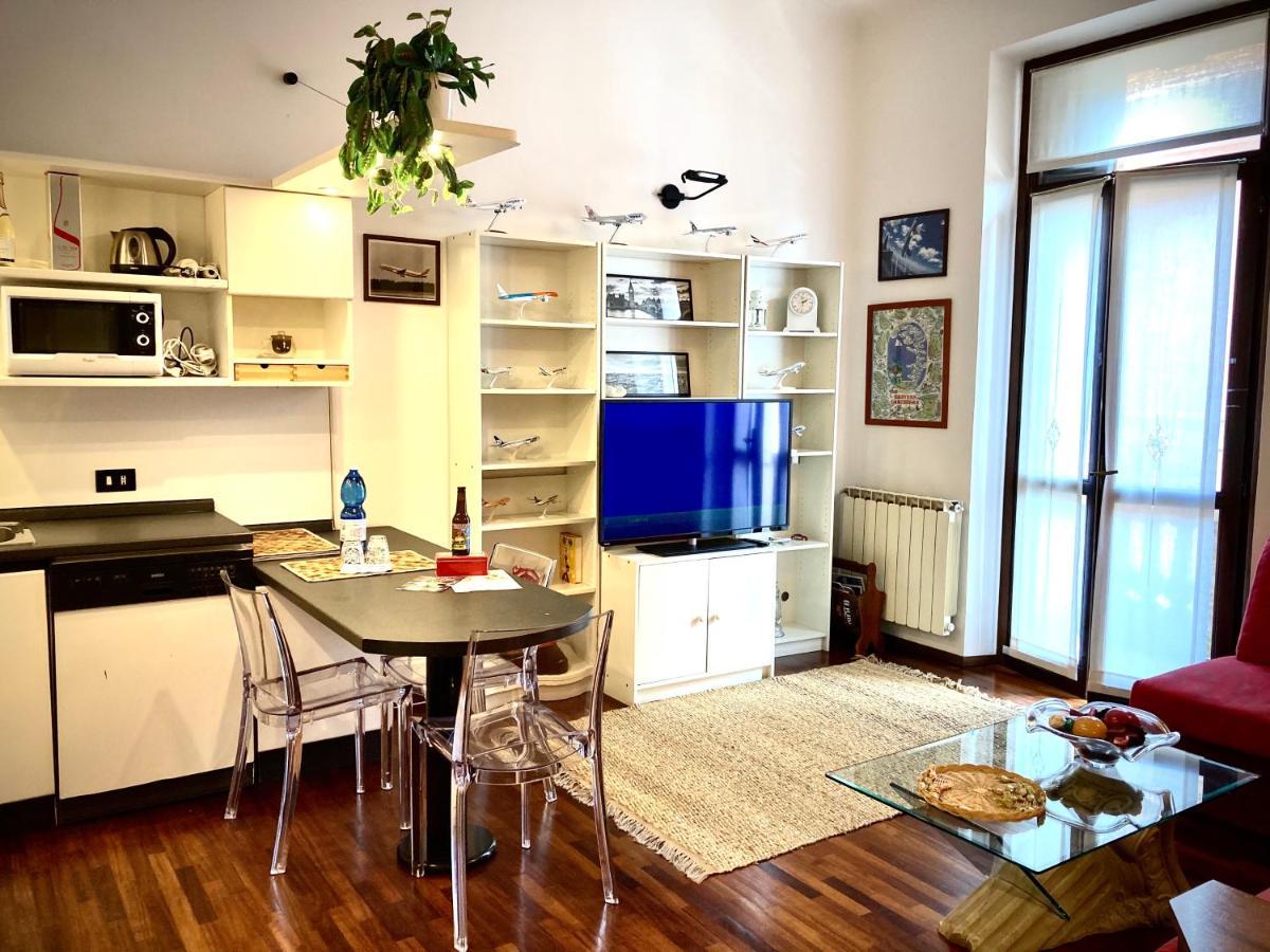 Loft Aviation Vicino Malpensa Apartment กัลลาราเต ภายนอก รูปภาพ